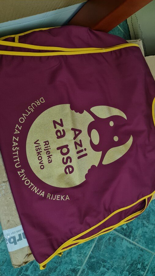 Printed apron for the dog shelter - animal protection society